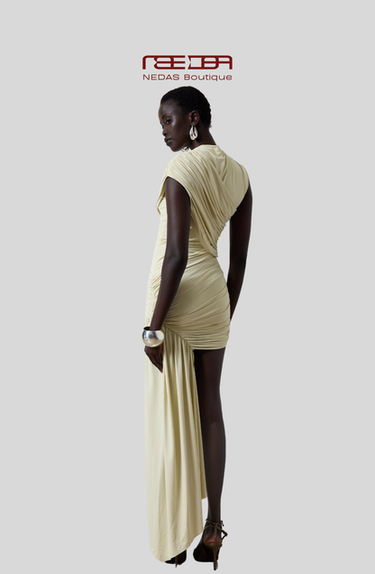 Serena – Figurbetontes Drapé-Kleid