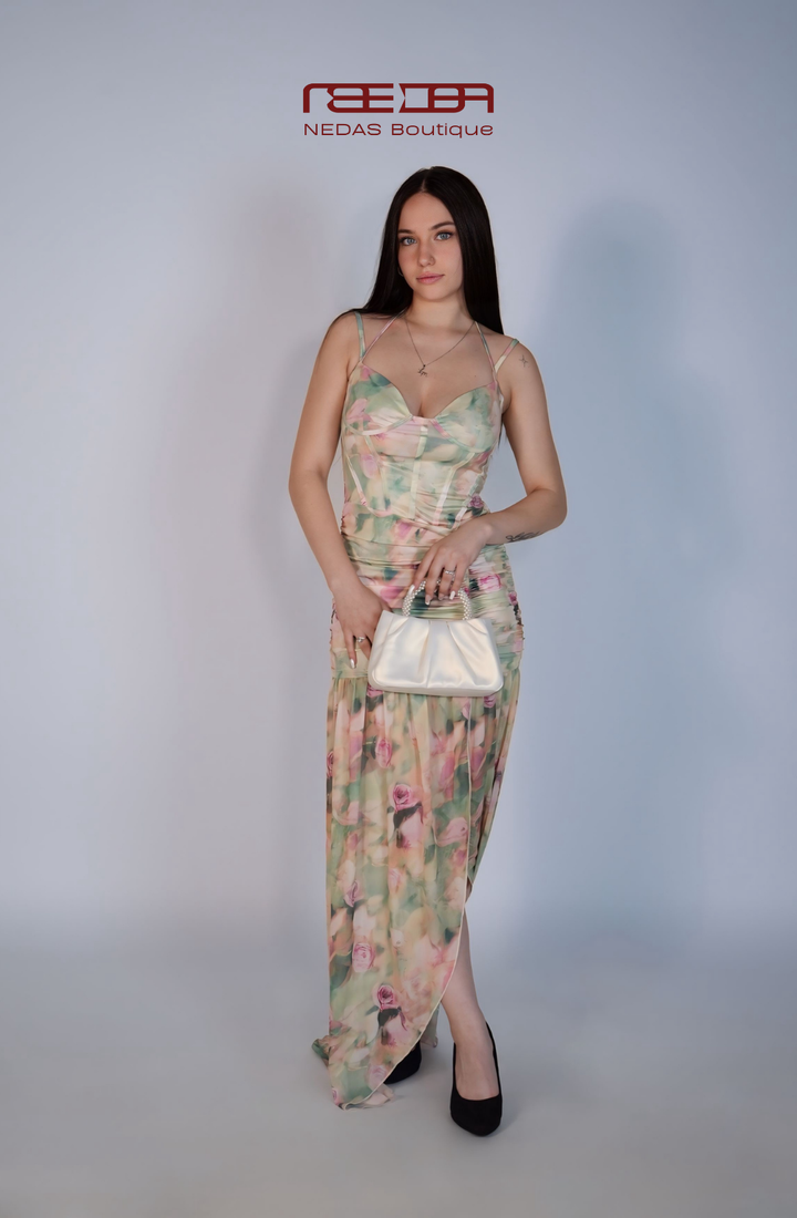 Flora – fließendes Maxikleid mit Blumenmuster und Schleppendetail