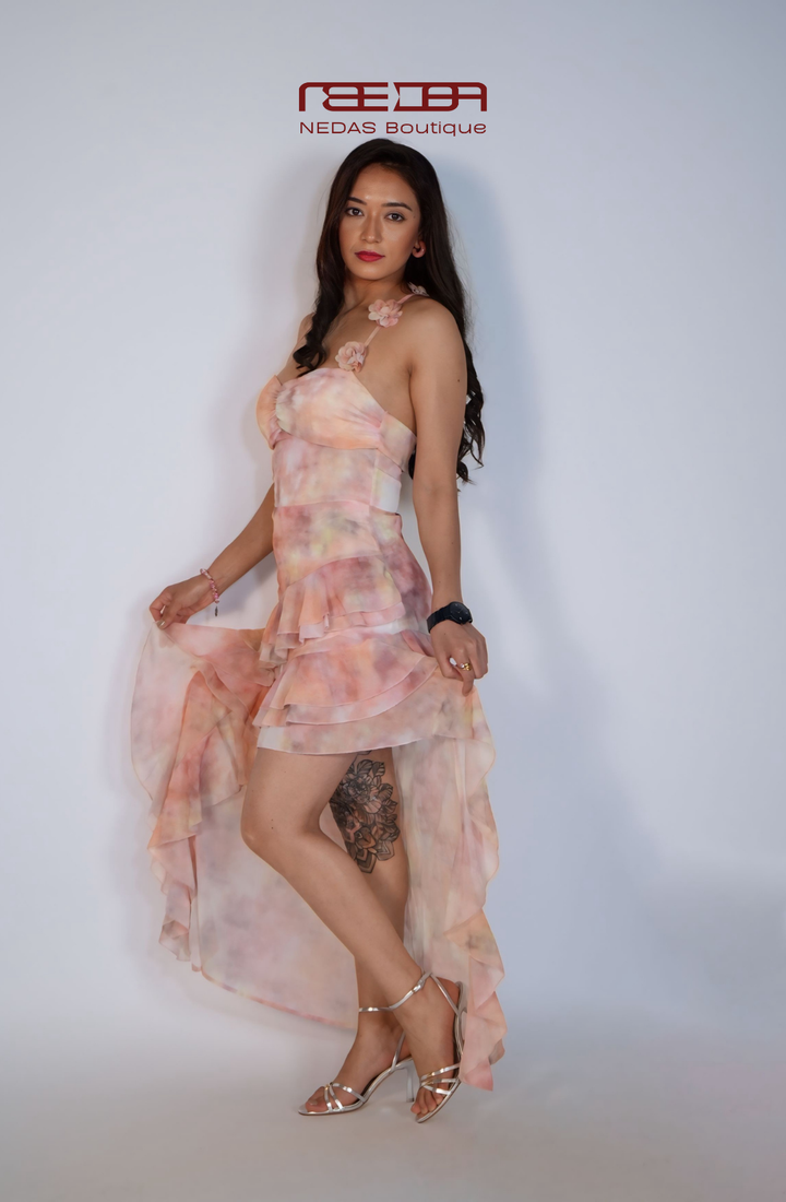 Ariya – Asymmetrisches Maxikleid mit Schleppendetail