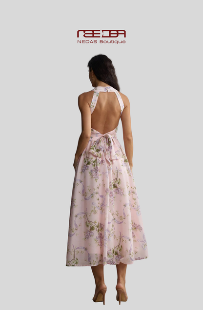 Romance in Bloom – Verspielte Eleganz im Blumendesign